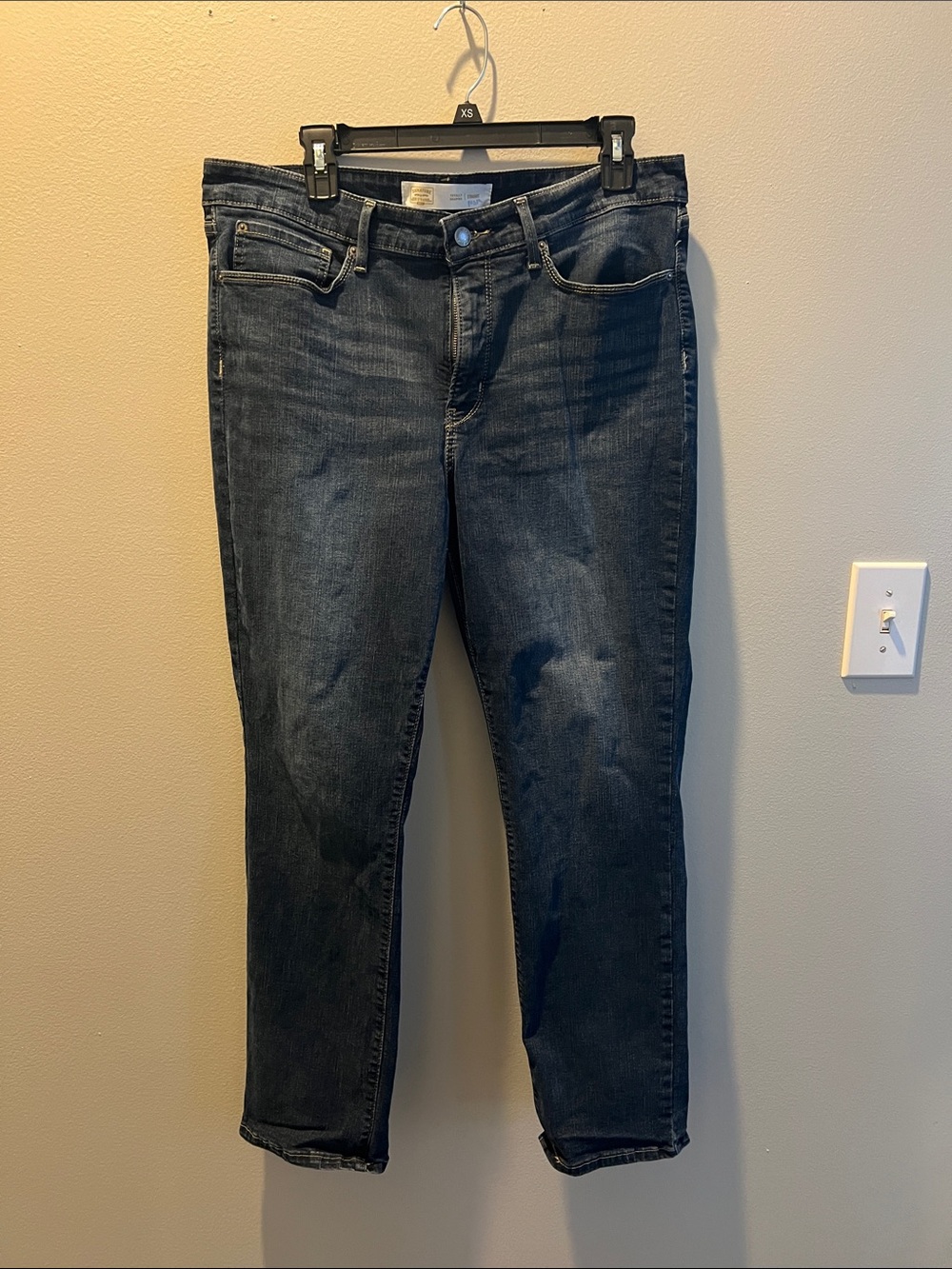 Women’s Dark Wash Straight-Leg Jeans - Blue
